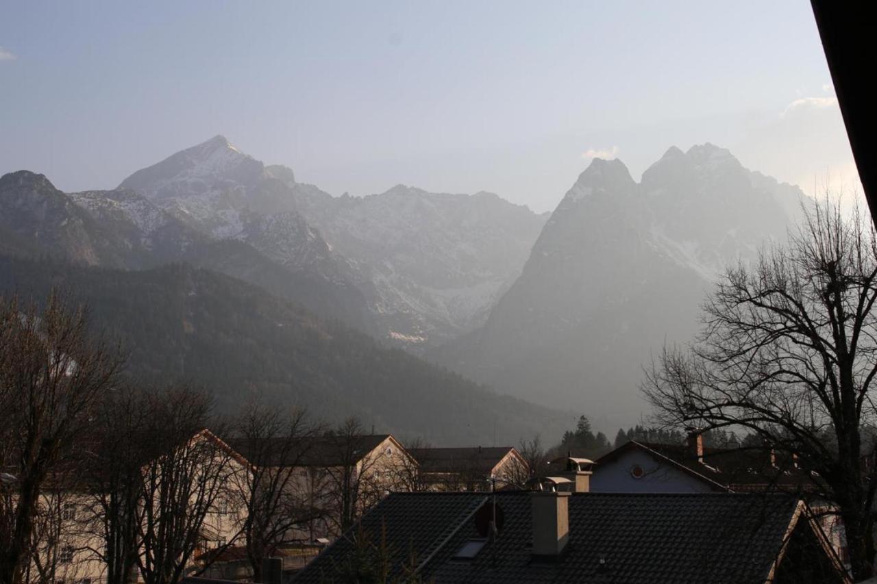Ferienwohnung Anette Garmisch-Partenkirchen Dış mekan fotoğraf