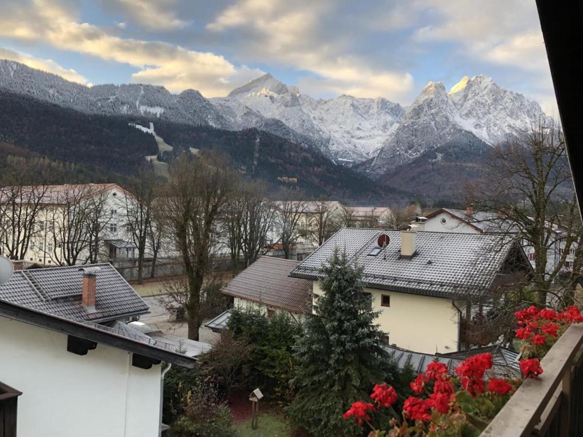 Ferienwohnung Anette Garmisch-Partenkirchen Dış mekan fotoğraf